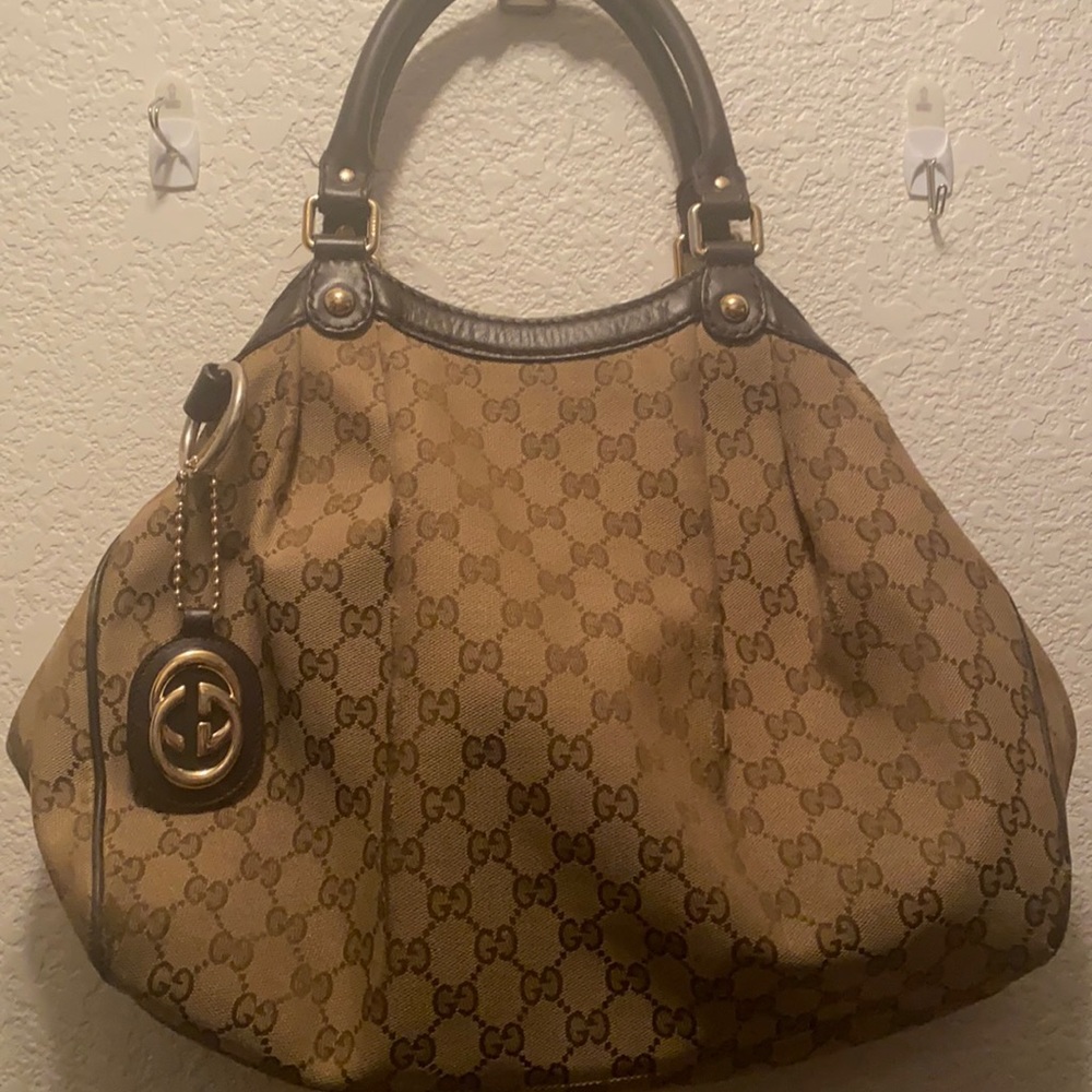 GUCCI CLASSIC SHOULDER BAG